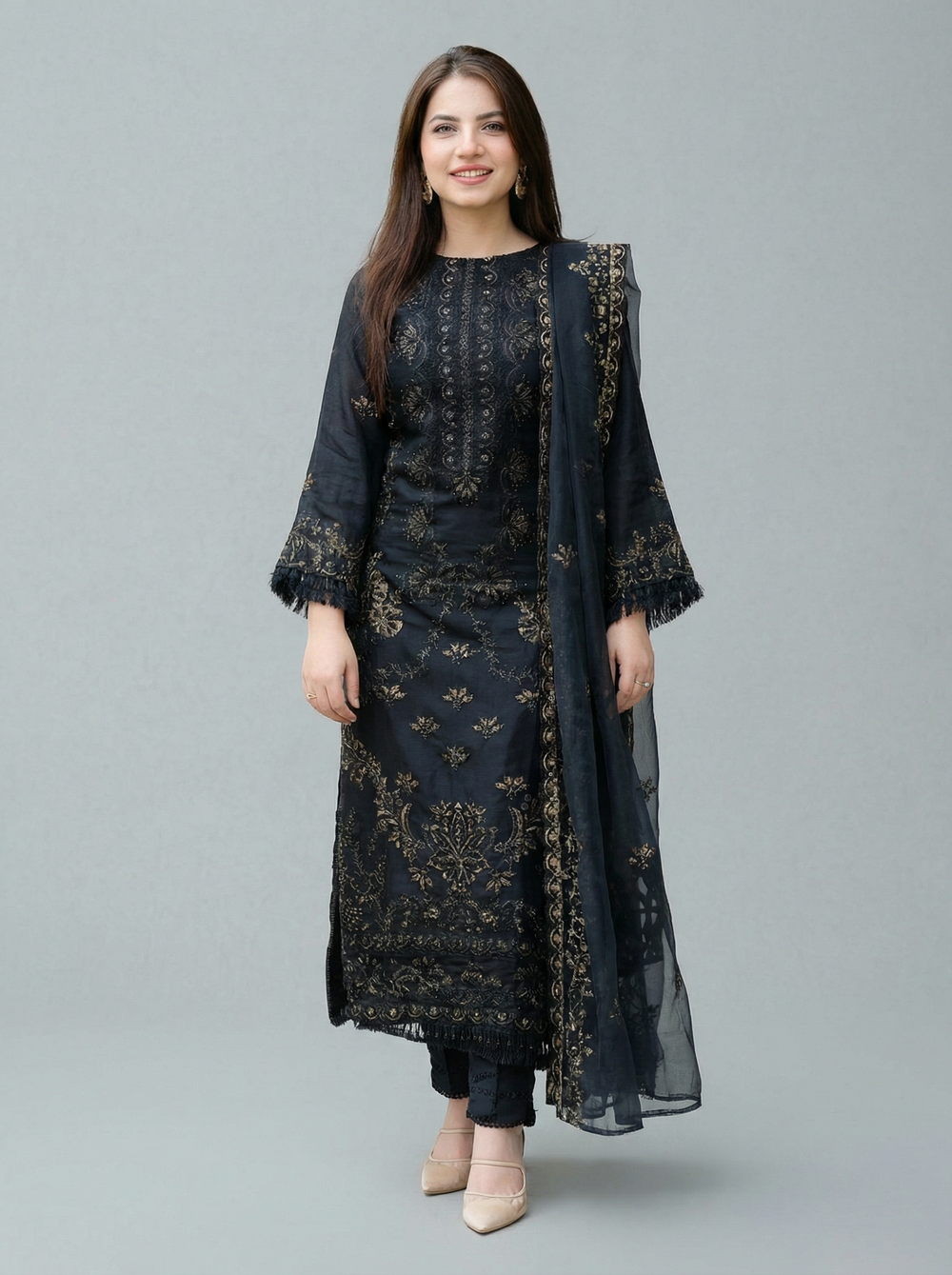 ZARAIZ 1004 – Embroidered Dhanak 3 Piece Unstitched Suit with Organza Dupatta